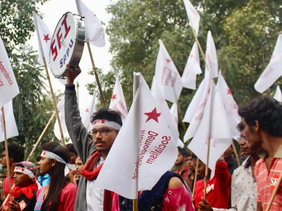 sfi protest kerala .jpg