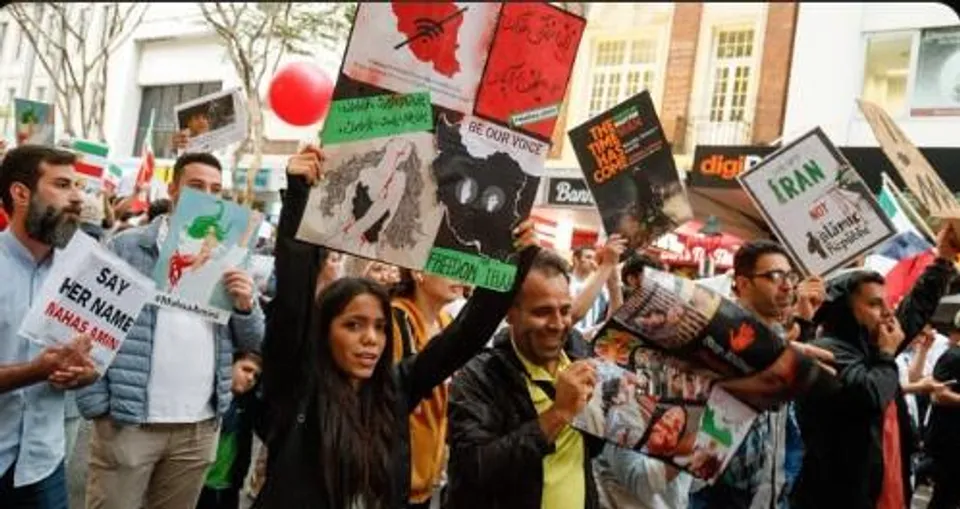 ইরানে বিক্ষোভ-দাঙ্গার হোতাদের কঠোর শাস্তি দেওয়ার নির্দেশ