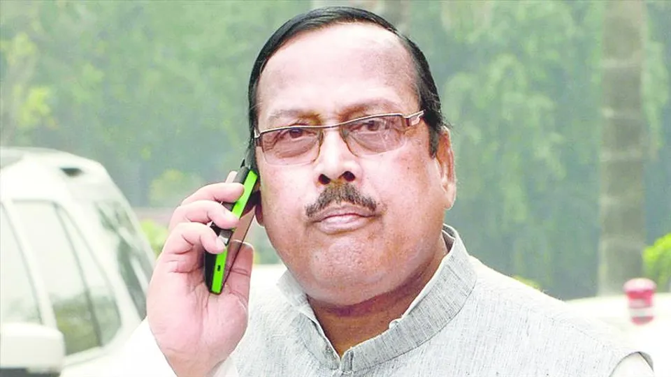 প্রধানমন্ত্রীকে কটাক্ষ সুখেন্দুশেখর রায়ের