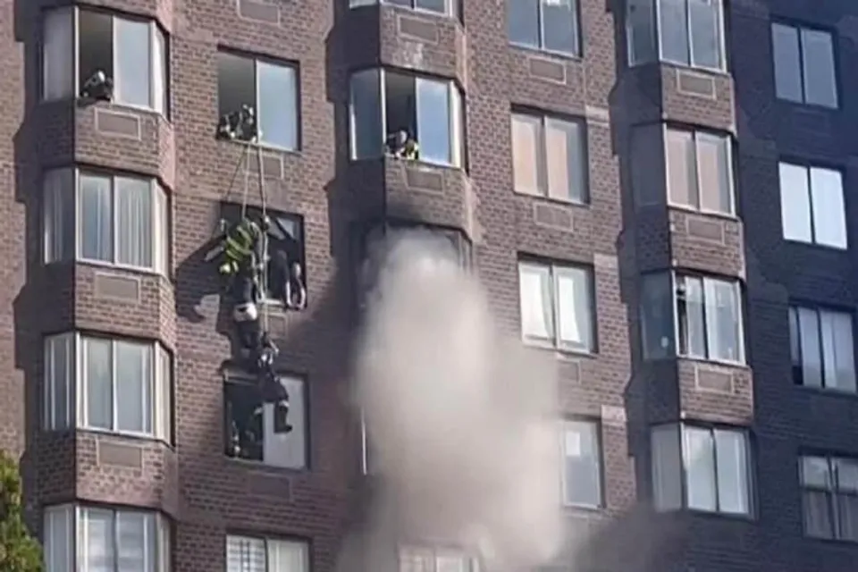 ম্যানহাটনে ভয়াবহ অগ্নিকান্ড