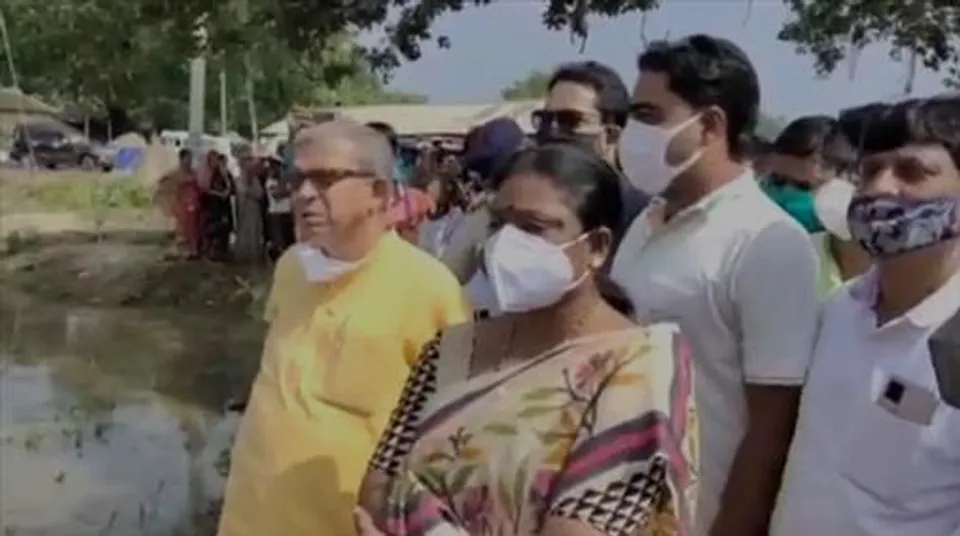 বন্যা পরিস্থিতি খতিয়ে দেখতে চন্দ্রকোনায় চার মন্ত্রী