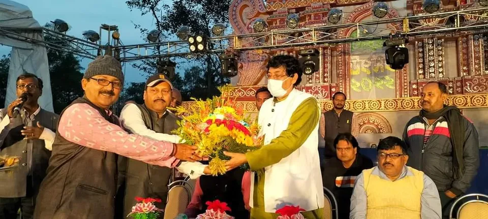 পিংলা উৎসবের সমাপ্তি অনুষ্ঠানে উপস্থিত মন্ত্রী সৌমেন মহাপাত্র