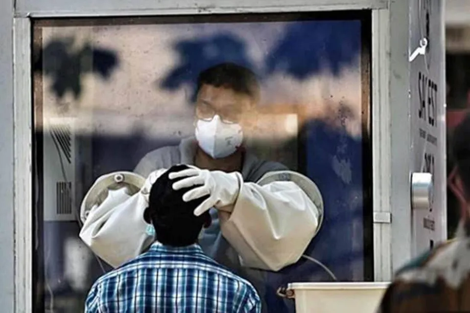 দেশজুড়ে সামান্য বাড়ল সংক্রমণ, কমল দৈনিক মৃত্যু সংখ্যা