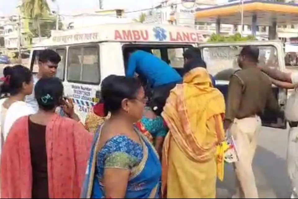 চিকিৎসার গাফিলতিতে শিশু মৃত্যুর অভিযোগ