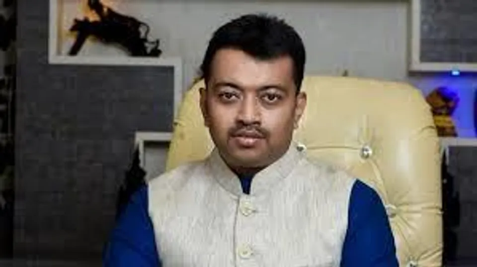 হাসপাতালে ভর্তি হলেন মুকুল রায়ের পুত্র শুভ্রাংশু