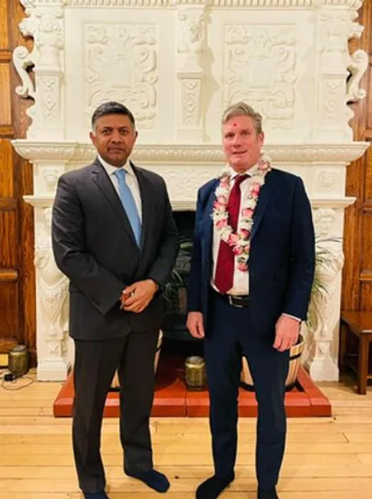 যুক্তরাজ্যের লেবার পার্টির নেতা কেইর স্টারমারের সঙ্গে কথা বলেন ভারতীয় হাইকমিশনার