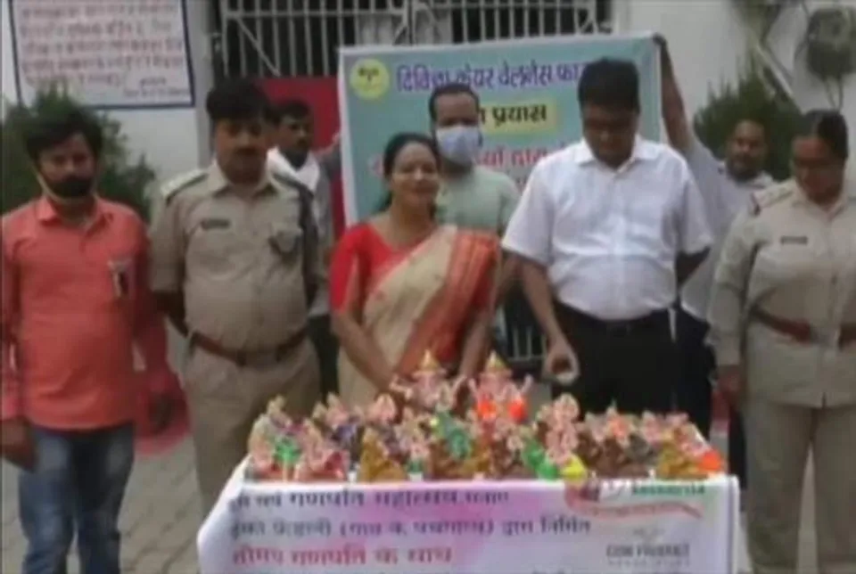 মুরাদাবাদের আবাদি ছড়িয়ে পড়ছে দেশে-বিদেশে