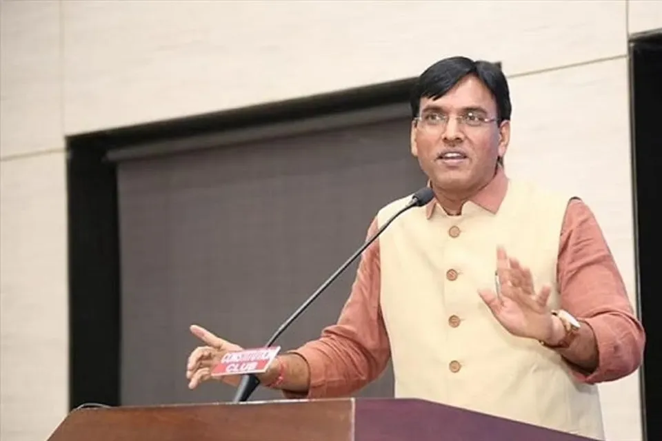 ভারতে রেড ক্রসকে পরিবর্তনশীল সময়ের সাথে তাল মিলিয়ে চলতে হবে: কেন্দ্রীয় মন্ত্রী