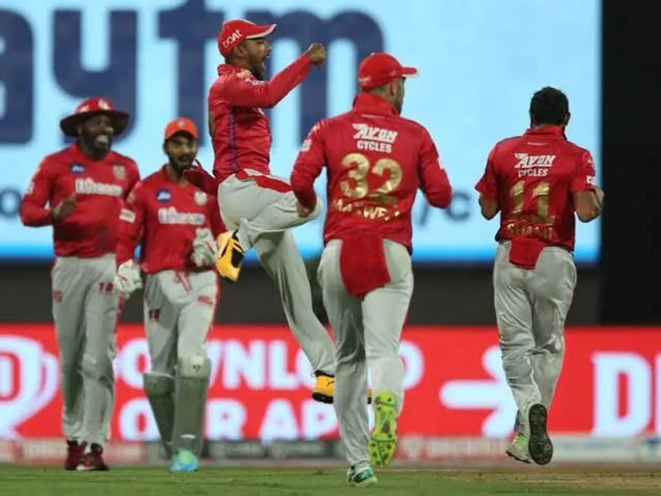 প্লে অফের দৌড়ে টিকে থাকল পাঞ্জাব