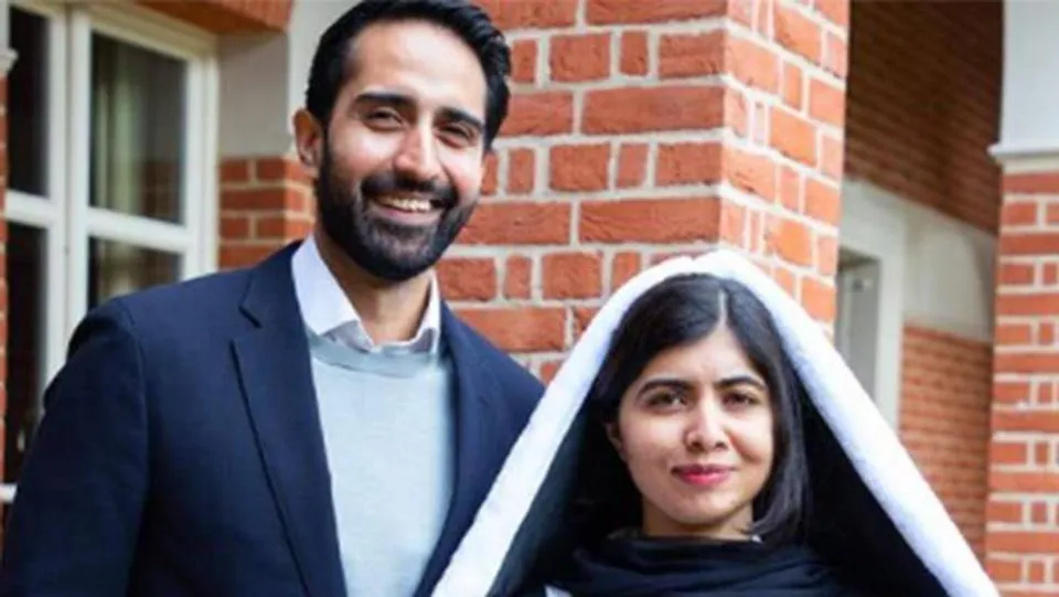 অক্সফোর্ড স্নাতক হলেন মালালা