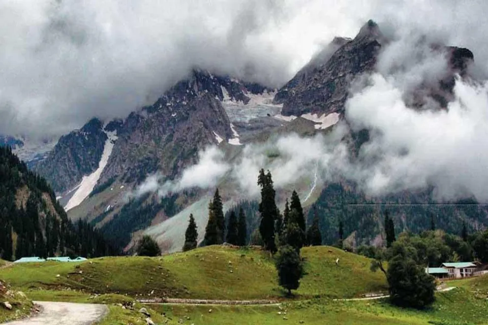 উপত্যকার একাংশের আকাশ থাকবে মেঘলা, বলছে আইএমডি