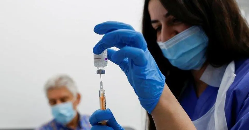 ব্রিটেনের ৩২ মিলিয়ন দেশবাসীকে দেওয়া হবে কোভিড বুস্টার