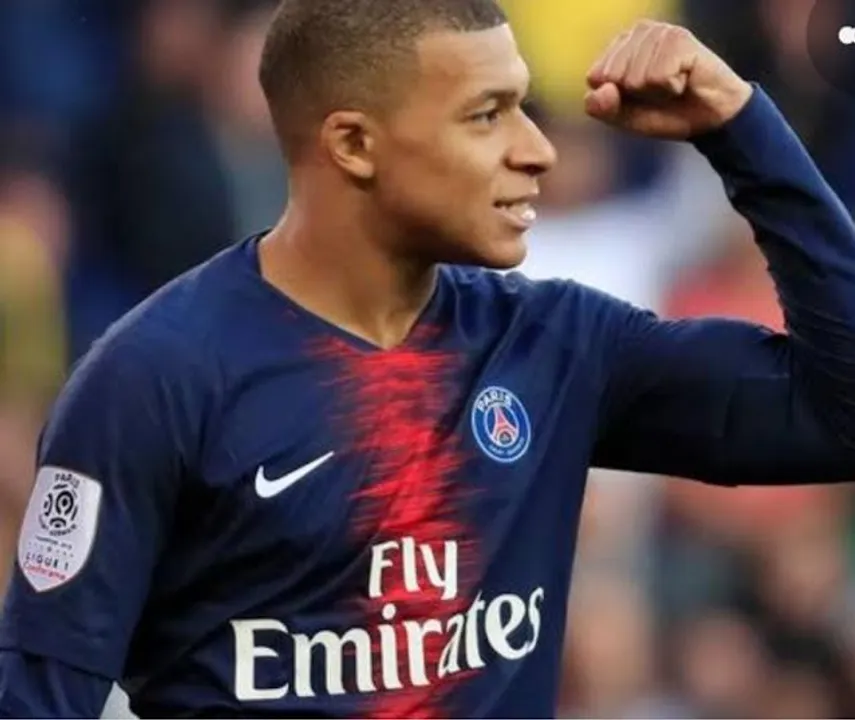 প্যারিস সেন্ট জার্মেইনের হাল ধরবেন কিলিয়ান এমবাপ্পে