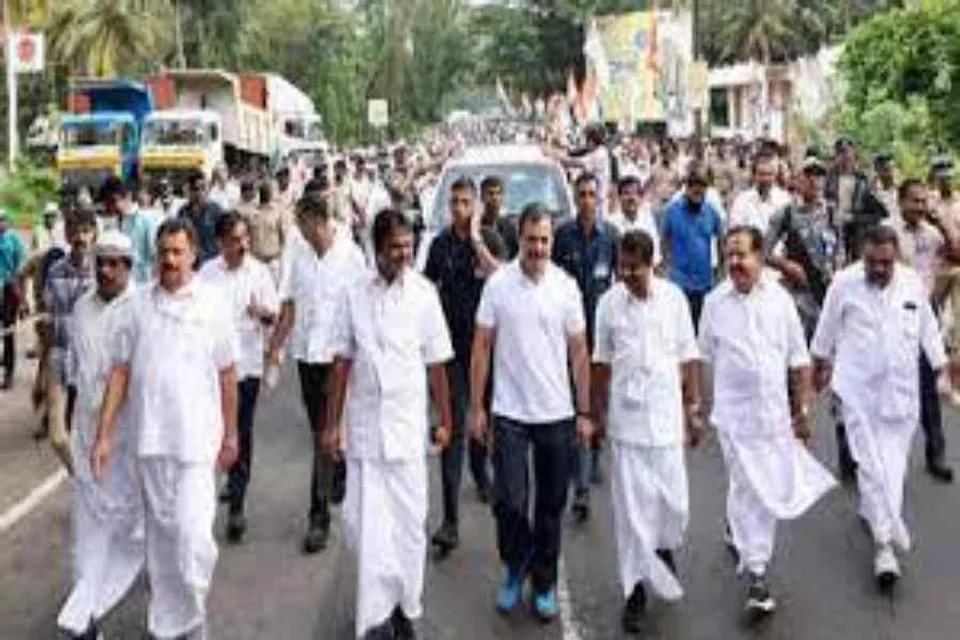 'কংগ্রেস শুধু ক্ষমতা ভোগ করতে চায়, জনগণের সেবা করতে চায় না'