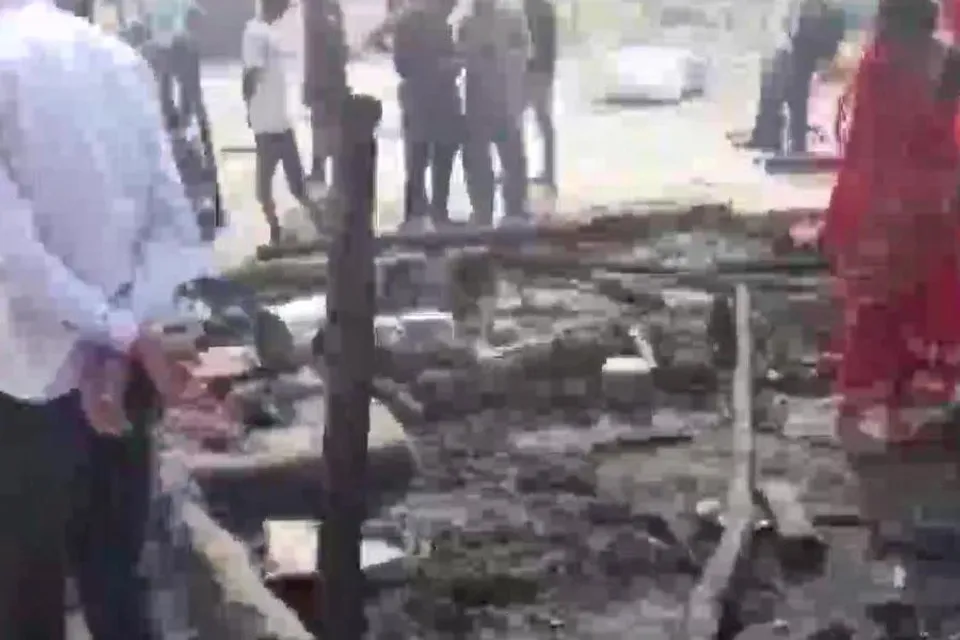 ঘুমের ঘোরে পুড়ে মৃত্যু হল শিশু সহ ৭ জনের