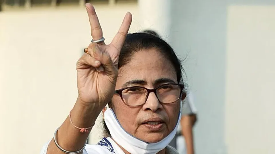 কৃষক দিবসে আমার সব কৃষক ভাই-বোনদের শুভেচ্ছা জানাই,'' ট্যুইট মমতার