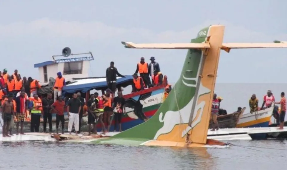 তাঞ্জানিয়ায় লেকে বিধ্বস্ত যাত্রীবাহী বিমান, নিহত ১৯