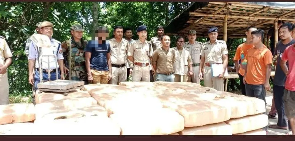 ১৬৩৮ কেজি ওজনের শুকনো গাঁজা উদ্ধার