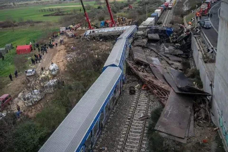 গ্রীস রেল দুর্ঘটনা: আরও বাড়ল মৃতের সংখ্যা