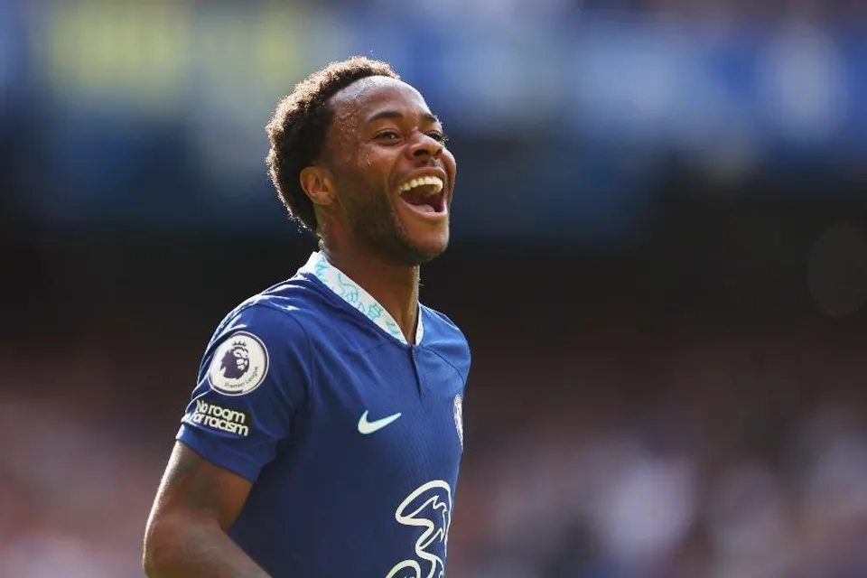 প্রিমিয়ার লিগে ফের আলোচনায় স্টারলিং