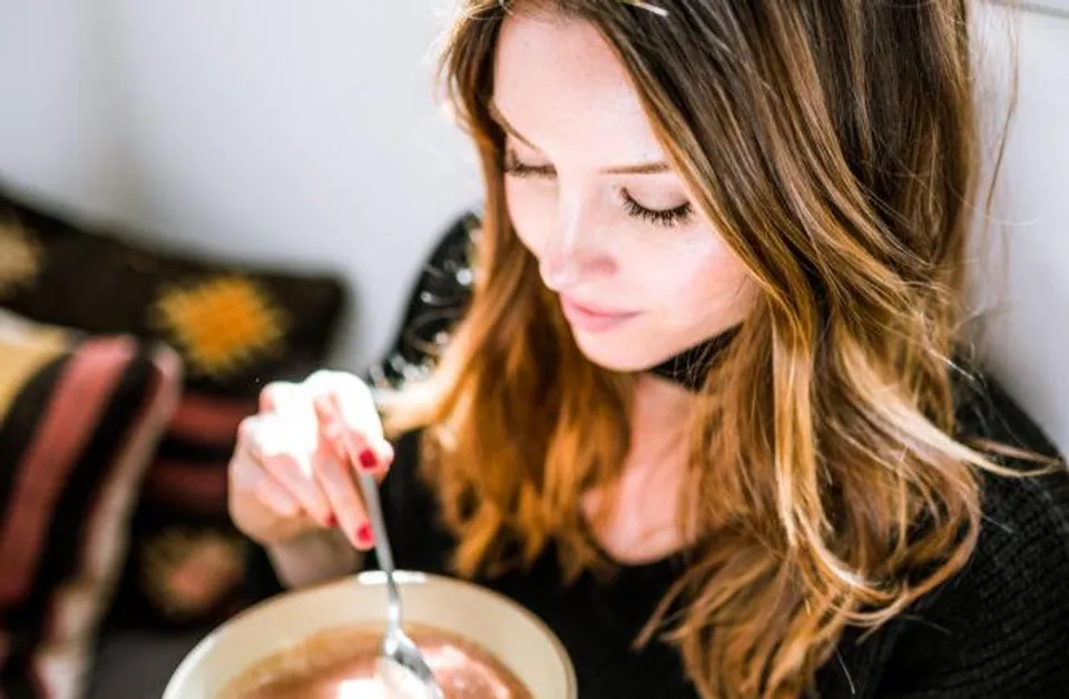 শীতে শরীর গরম রাখতে কী খাবেন?