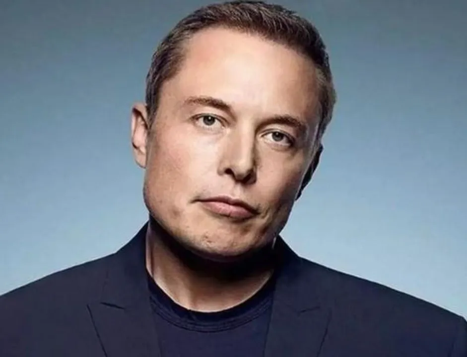 'ব্লু টিক'-এর জন্য টুইটার প্রতি মাসে ৮ মার্কিন ডলার চার্জ করবেঃ মাস্ক