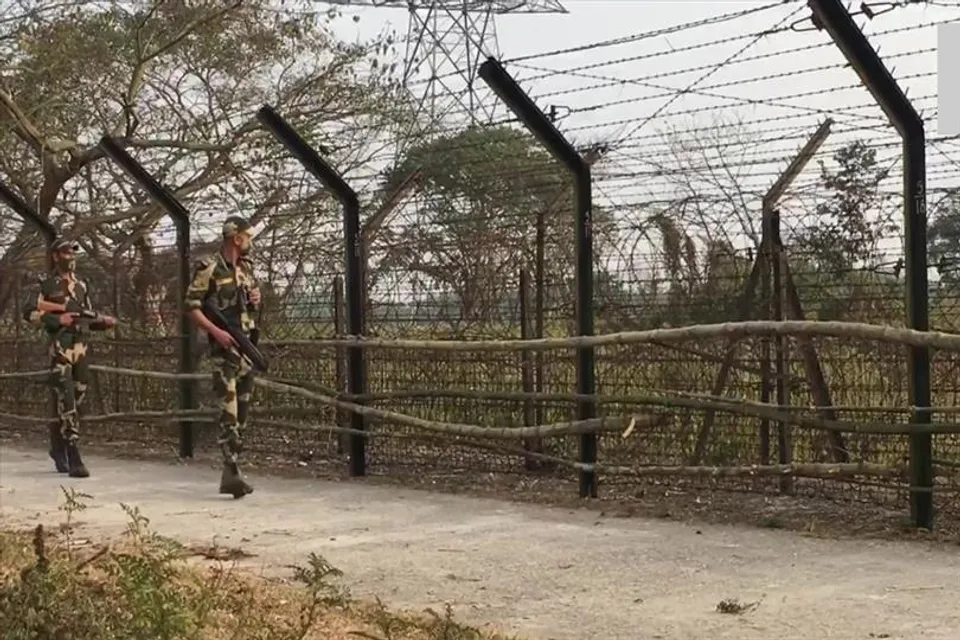 সীমান্তে বসল 'অ্যান্টি কাট - অ্যান্টি ক্লাইম্ব' ফেন্সিং