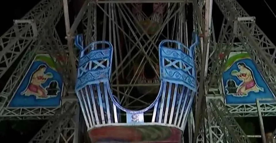 রামলীলা ময়দানে রথের মেলায় দুর্ঘটনা, নাগরদোলা থেকে পড়ে আহত হলেন এক তরুণী