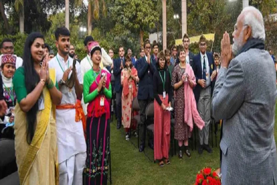 দেশের তরুণদের সঙ্গে মতবিনিময় করলেন প্রধানমন্ত্রী