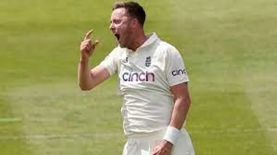 ​রবিনসনের বলেই হার নিশ্চিৎ