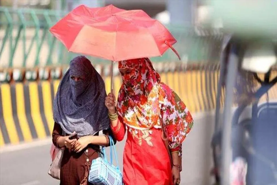 তীব্র তাপদাহে পুড়ছে রাজ্য, সতর্ক থাকার নির্দেশ মুখ্যমন্ত্রীর