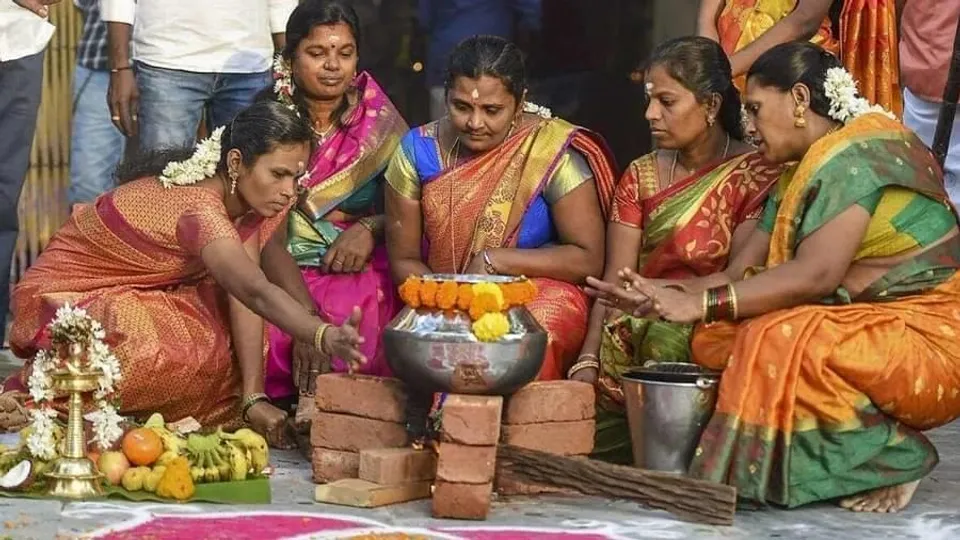 পোঙ্গল কথার অর্থ কী?