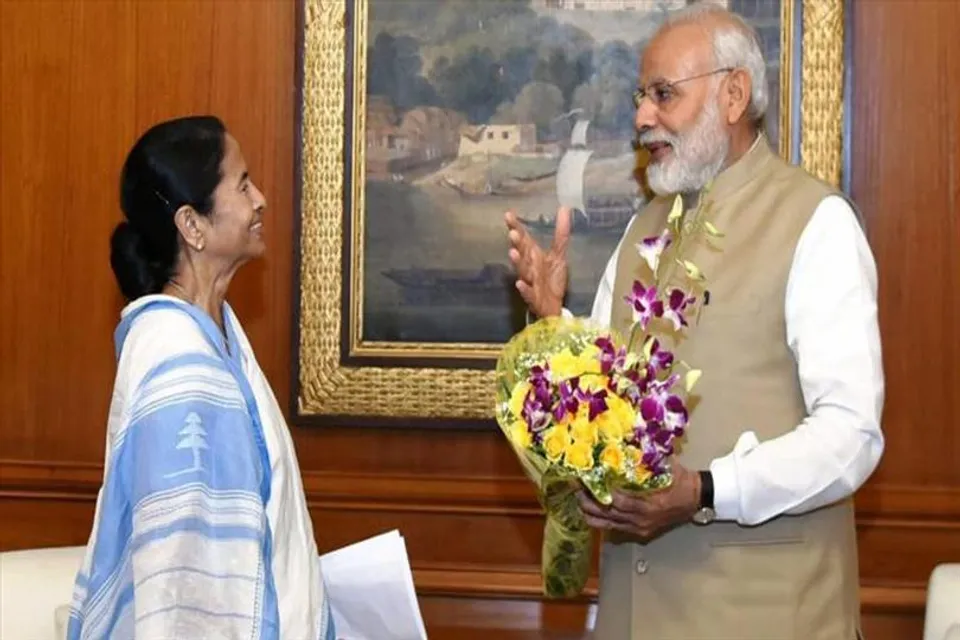 'অভিমান' ভুলে অবশেষে প্রধানমন্ত্রীকে জন্মদিনের শুভেচ্ছা জানালেন মমতা