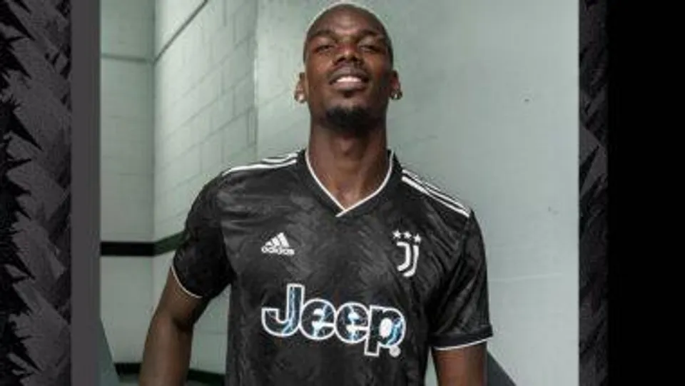 অ্যাওয়ে ম্যাচের জন্য নতুন জার্সি উন্মোচন করল জুভেন্টাস