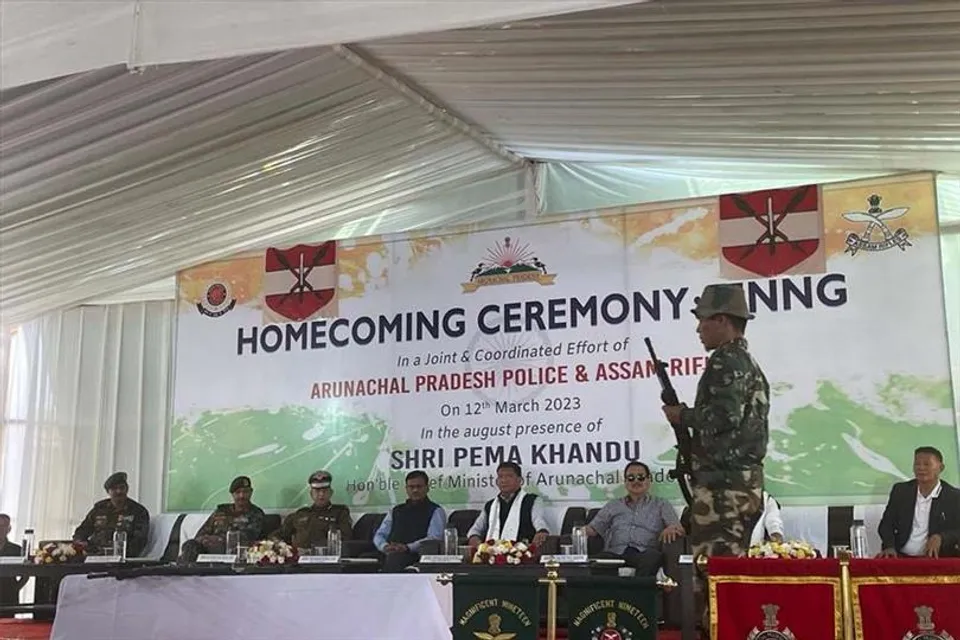 হিংসার পথ ছেড়ে সরকারের কাছে আত্মসমর্পণ করলেন কুখ্যাত বিদ্রোহী সংগঠনের একাধিক সদস্য