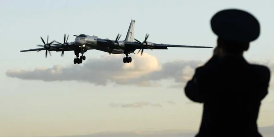 রুশ যুদ্ধবিমান গুলি করে নামাল ইউক্রেন