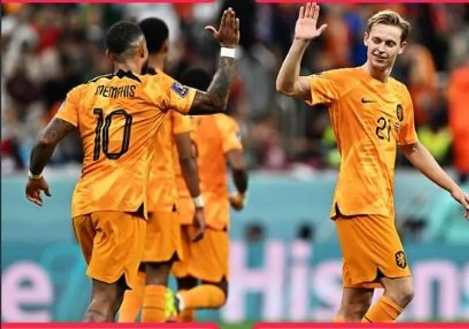 কাতারকে হারিয়ে গ্রুপ টপার নেদারল্যান্ডস