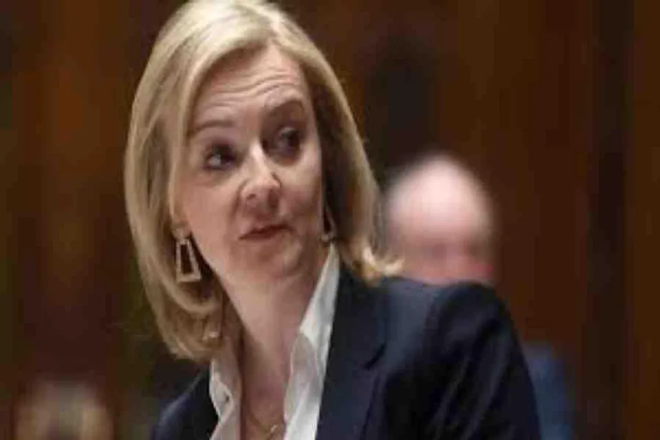 প্রধানমন্ত্রী হওয়ার পর বড়ো ঘোষণা লিজের