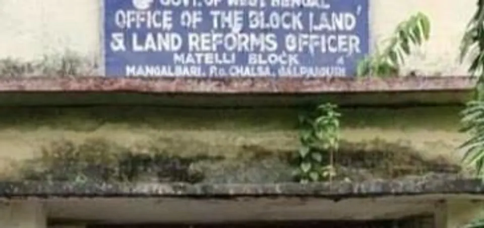 মাদ্রাসার জমি দখলের অভিযোগ মাফিয়া চক্রের বিরুদ্ধে