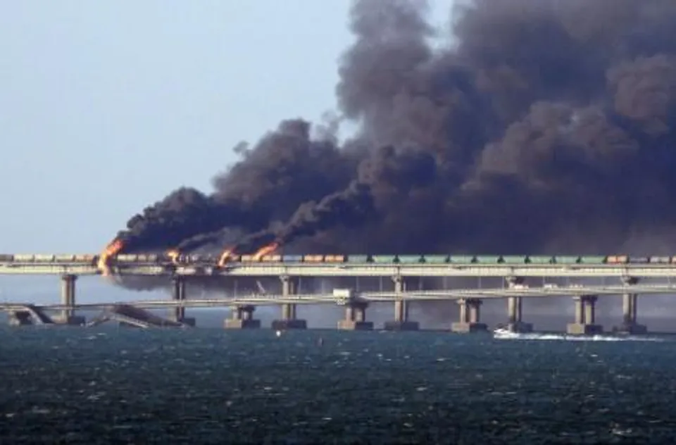 রুশ বাহিনী বাখমুতের গুরুত্বপূর্ণ সেতু ধ্বংস করেছেঃ ইউক্রেনীয় পুলিশ