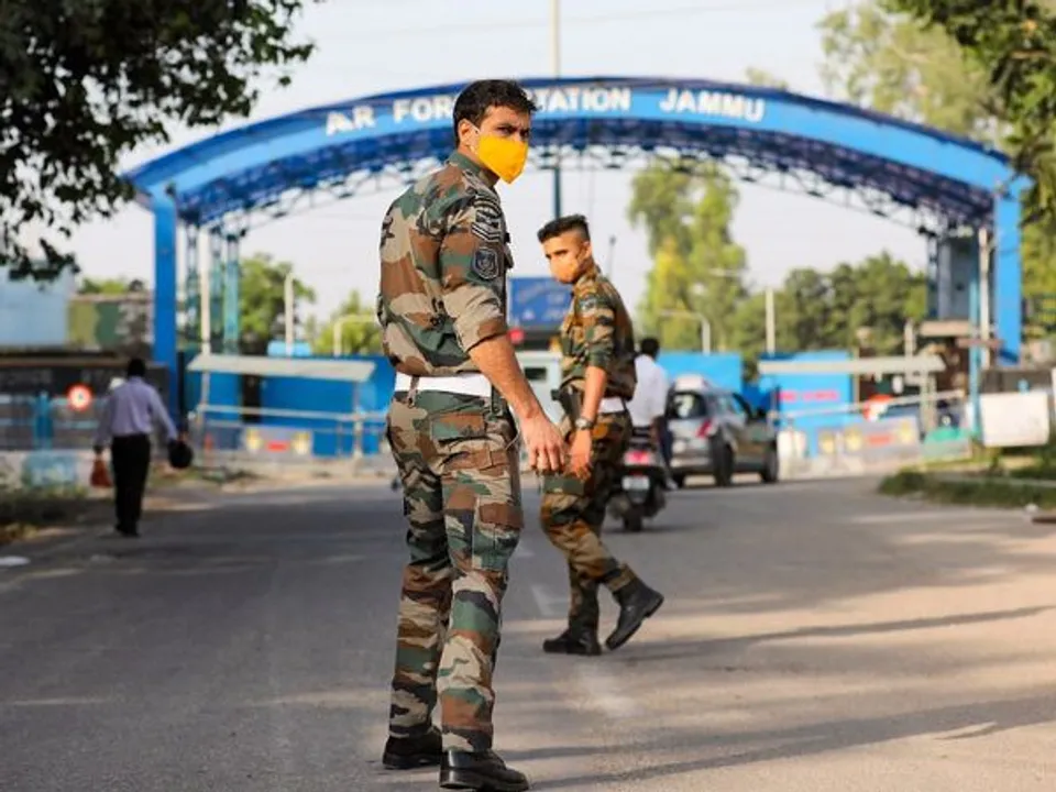 জম্মু বিমানবন্দর বিস্ফোরণে জঙ্গি যোগ