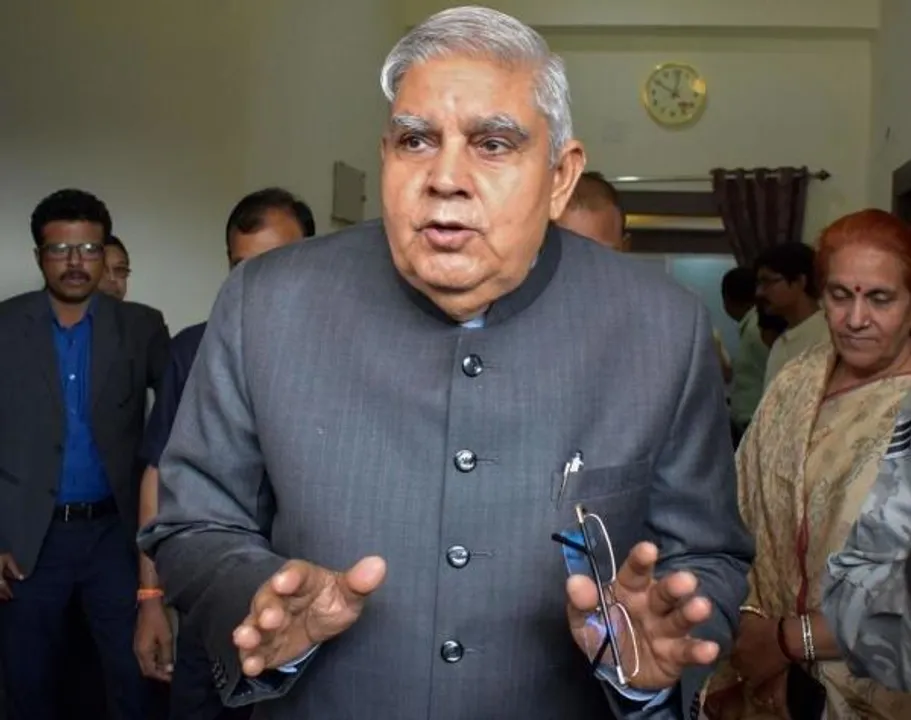 অসুস্থ  রাজ্যপাল, নিয়ে যাওয়া হল এসএসকেএমে