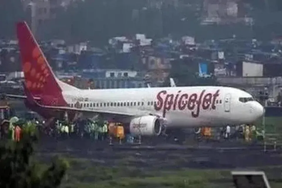 বৃহস্পতিবার দিল্লি-পুনে বিমানে  বোমা সম্পর্কে প্রতারণামূলক ফোন এসেছিল: স্পাইসজেটের মুখপাত্র