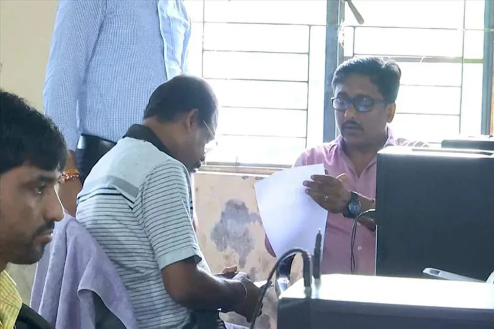 বোলপুরের রেজিস্ট্রি অফিস থেকে বেরোল CBI