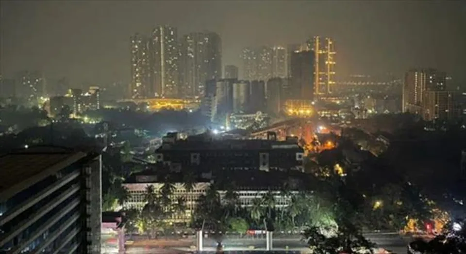 খুন করে ব্যক্তির দেহ ৭ তলা থেকে ছুঁড়ে ফেলল স্ত্রী-ছেলে