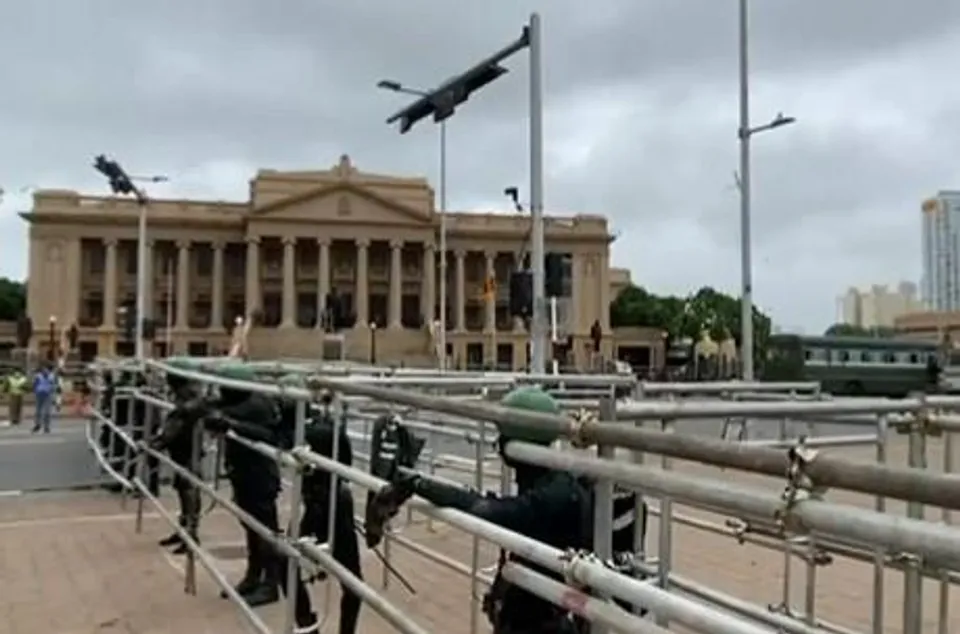 অবশেষে সেনাবাহিনীর দখলে কলম্বোর রাষ্ট্রপতি সচিবালয়