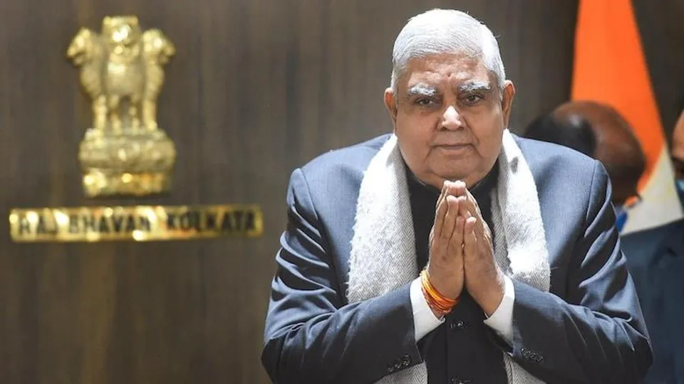 রাজ্যের জন্য কালীঘাটে পুজো দিলেন রাজ্যপাল