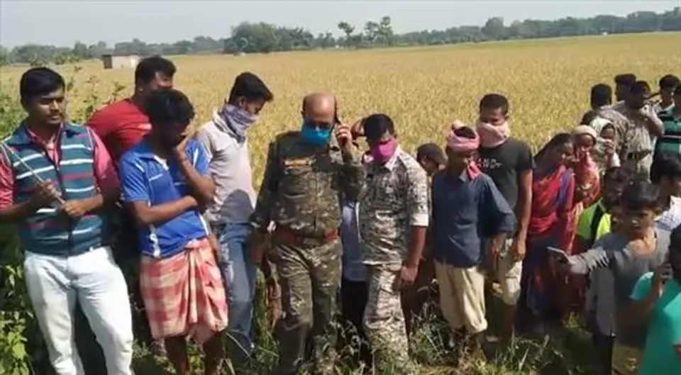 অর্ধদেহকে কেন্দ্র করে  চাঞ্চল্য এলাকায়