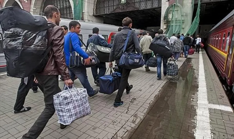 দেশ ছাড়ল বহু ইউক্রেনীয়