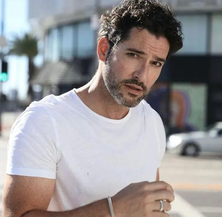 লুসিফার চরিত্রে অভিনিত টম এলিসের সহানুভূতি ইউক্রেনের মহিলাদের জন্য